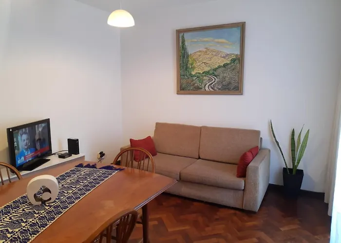 Departamento Sobre Av Pellegrini